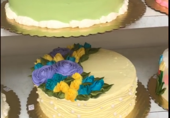 Easter macarons