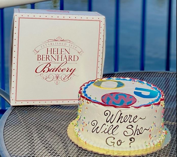 The college reveal cake