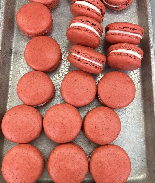 Red velvet French macarons