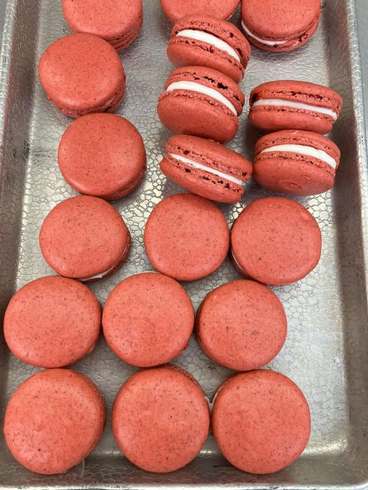 Red velvet French macarons