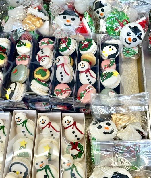 12 packs of Christmas meringues